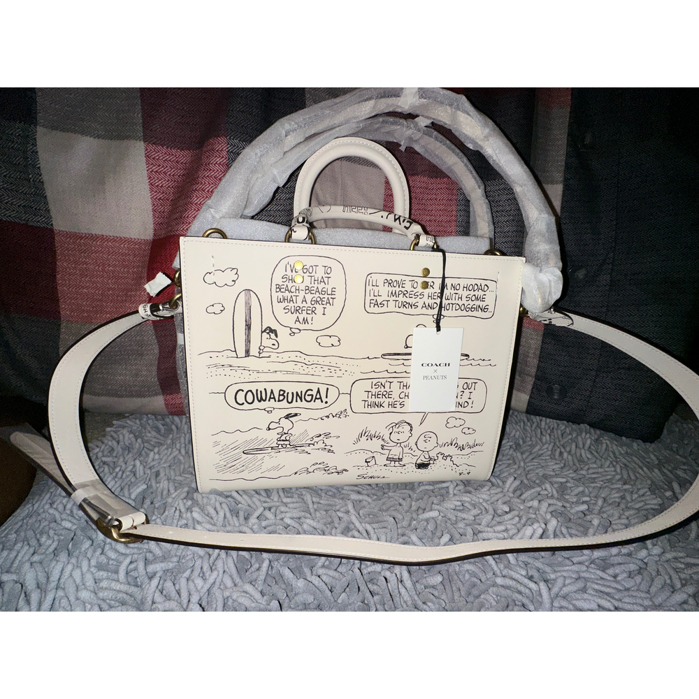 Coach X Peanuts Rogue Bag With Snoopy and Newspaper Print in White - Picture 5 of 9
